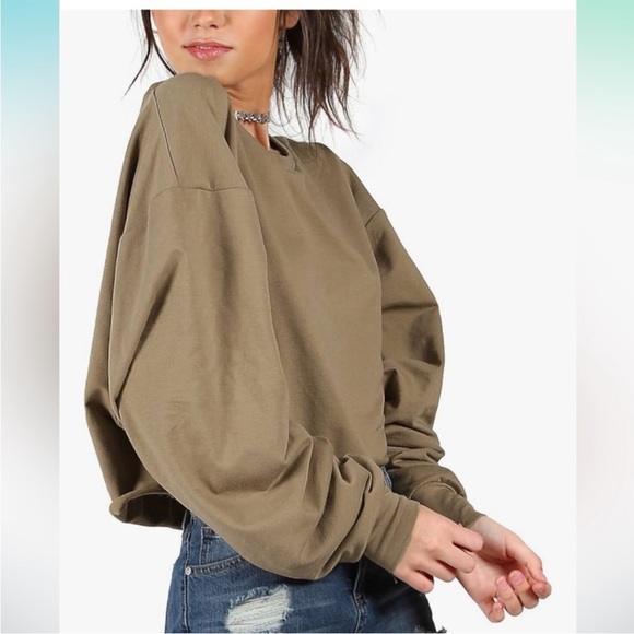 NEW without tags.  Long sleeve crop  . Brown . Size medium. - Picture 3 of 7